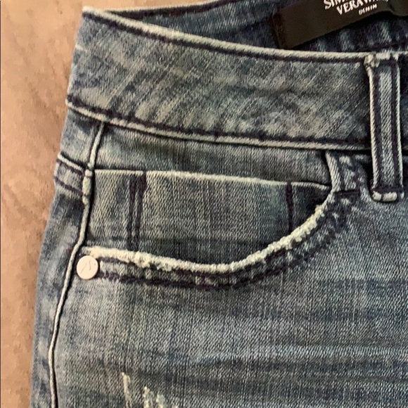 Simply Vera jean shorts, wear cuffed or down - Picture 4 of 8